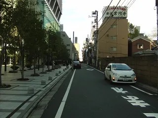 新宿駅西口からの道案内